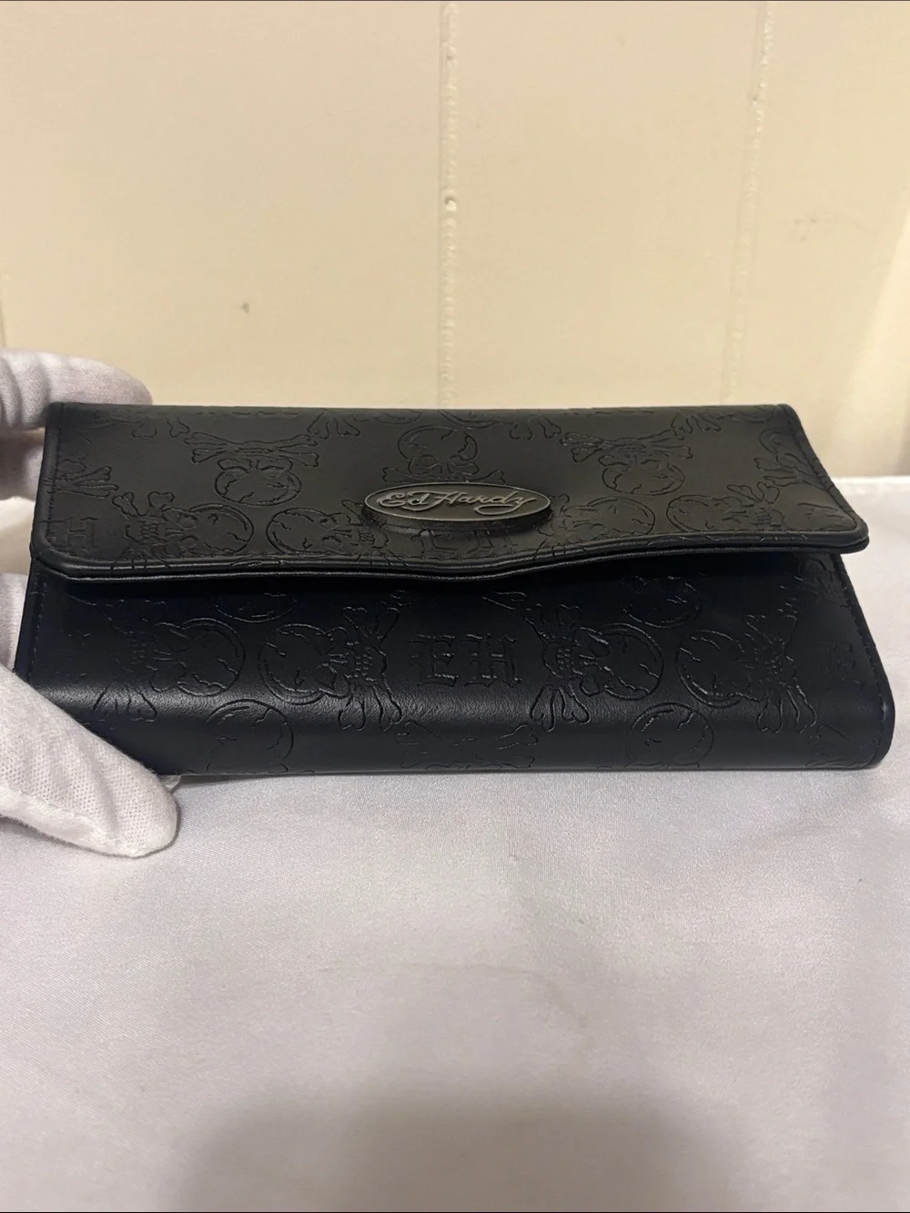 ✨ NWT Ed Hardy Women's Skull & Rose Embossed Flap Wallet Clutch Organizer - ✨